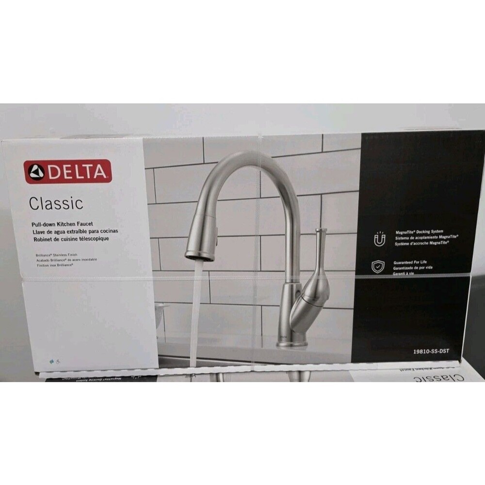Delta Classic 1-Handle Pull-Down Kitchen Faucet Stainless 19810-SS DST